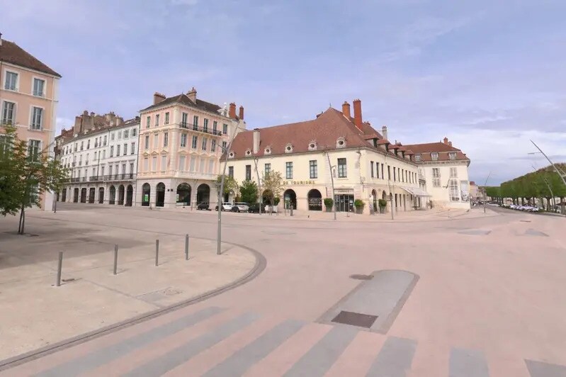 Local commercial dans Chalon-sur-Saône à vendre - Photo de l’immeuble – Image 2 sur 4