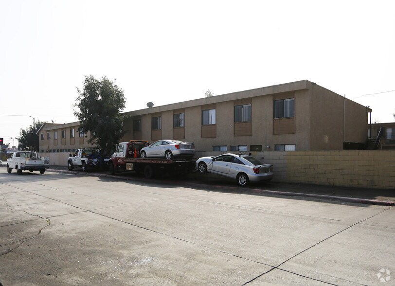 7505-7507 Woodman Ave, Van Nuys, CA à vendre - Photo de l’immeuble – Image 2 sur 15