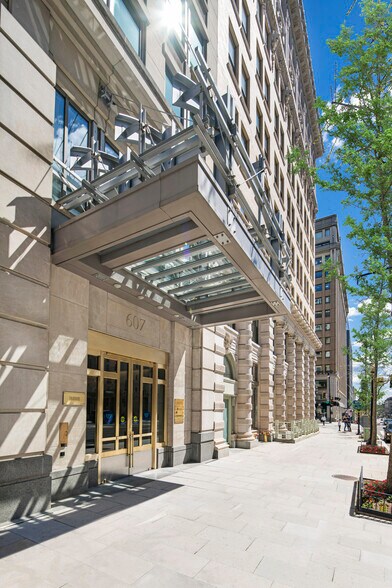 607 14th St NW, Washington, DC à louer - Photo de l’immeuble – Image 3 sur 20