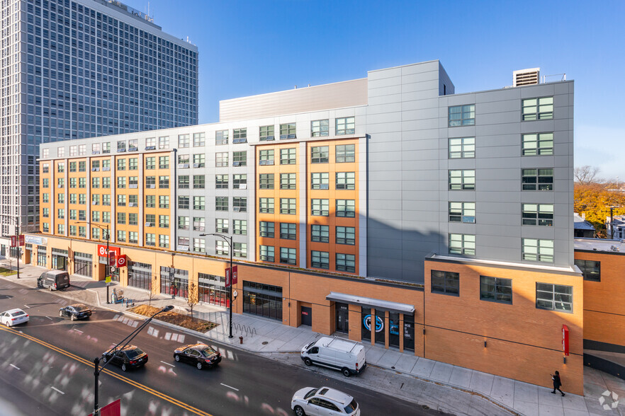 6418 N Sheridan Rd, Chicago, IL à louer - Photo de l’immeuble – Image 2 sur 4