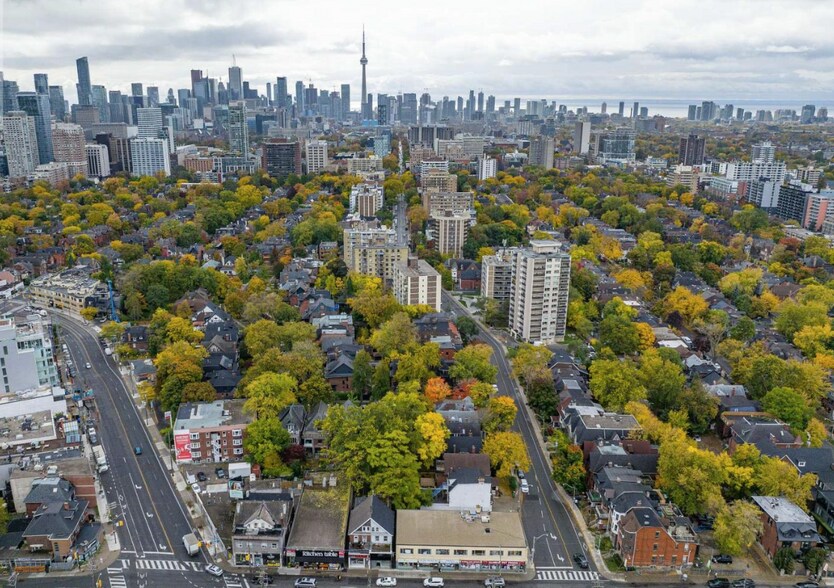 361 Davenport Rd, Toronto, ON à vendre - Aérien – Image 3 sur 9