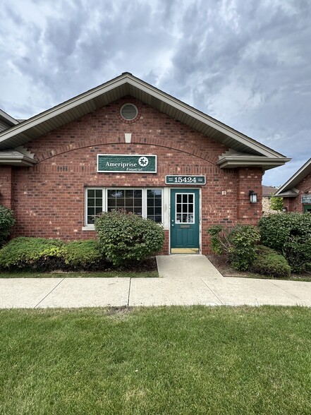 15424 S Harlem Ave, Orland Park, IL à vendre - Photo de l’immeuble – Image 1 sur 7