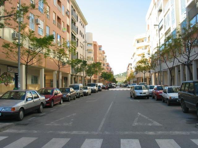 Local commercial dans Cáceres à louer Photo de l’immeuble– Image 1 sur 2