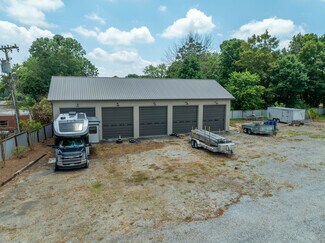 Plus de détails pour 1417 W Main St, Yadkinville, NC - Industriel/Logistique à vendre