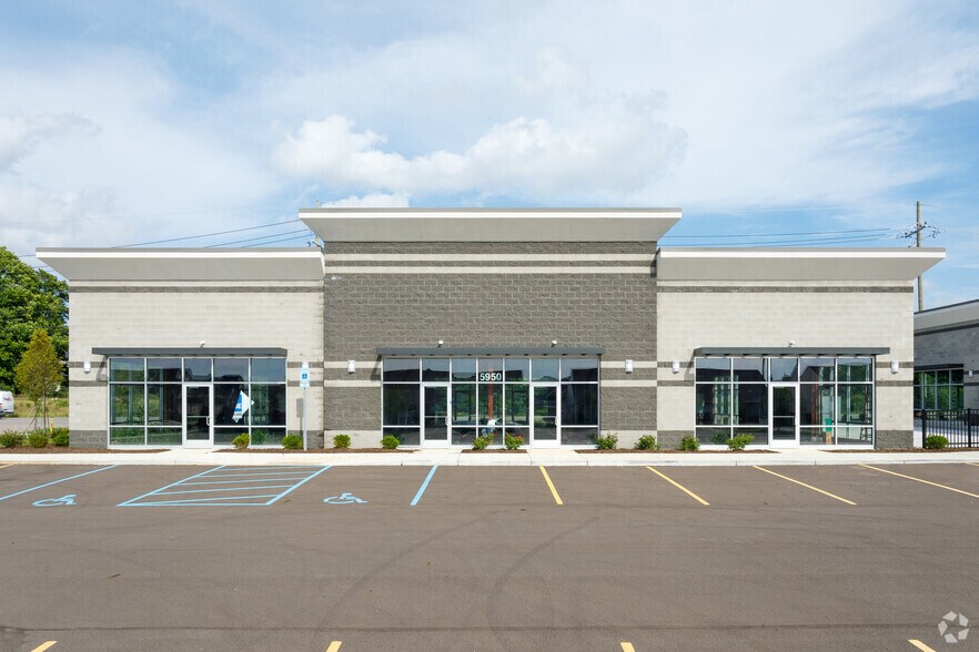 5950 S State Rd, Ann Arbor, MI à louer - Photo de l’immeuble – Image 2 sur 8