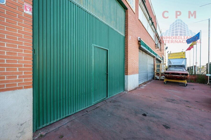 Industriel/Logistique dans Griñón, Madrid à vendre - Photo principale – Image 1 sur 26