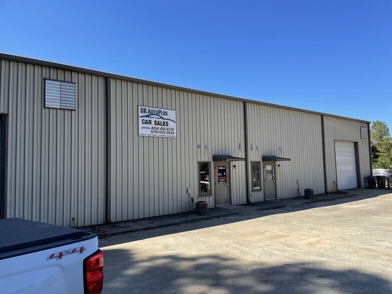 2485 Jake Dr, Cumming, GA à louer - Photo de l’immeuble – Image 2 sur 6
