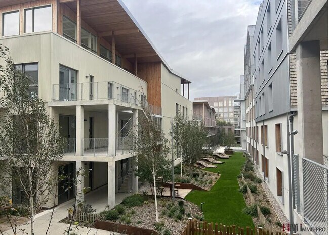 Plus de détails pour Bureau à vendre