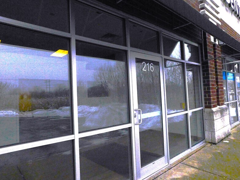 212-240 N Randall Rd, South Elgin, IL à louer - Photo de l’immeuble – Image 3 sur 14