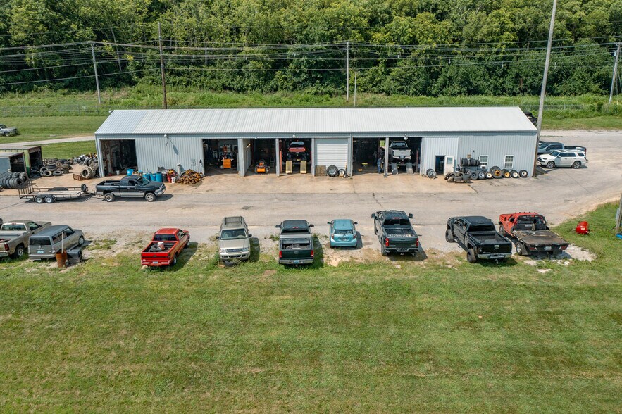 1024 New Lair Rd, Cynthiana, KY à vendre - Photo de l’immeuble – Image 3 sur 35