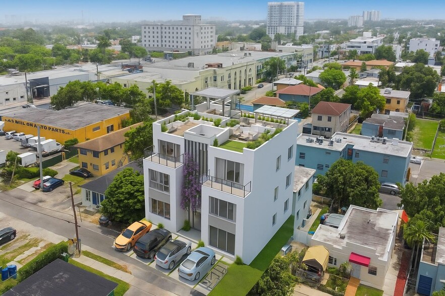 2131 SW 4th St, Miami, FL à vendre - Photo de l’immeuble – Image 3 sur 17
