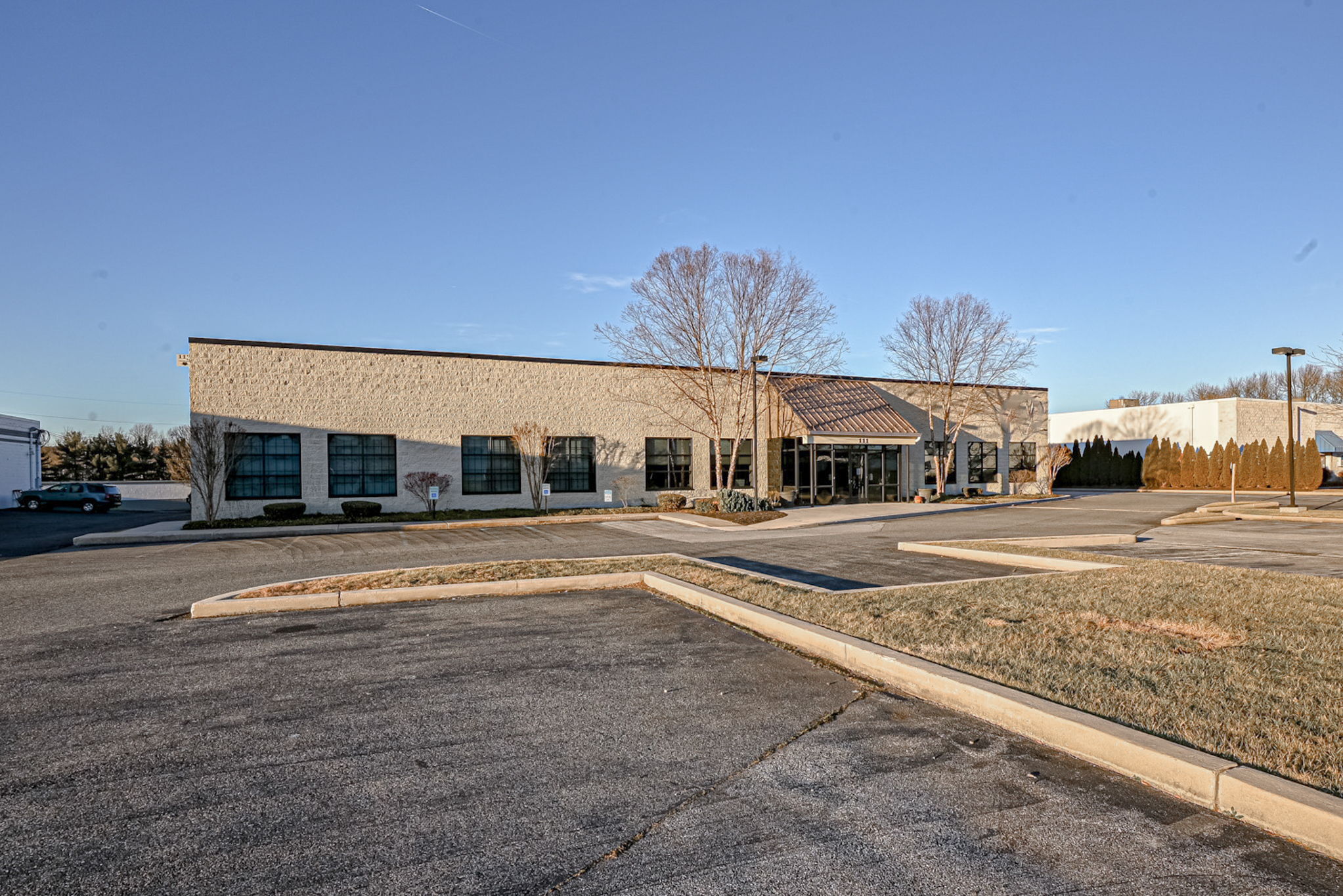 111 Ruthar Dr, Newark, DE à louer Photo de l’immeuble– Image 1 sur 11