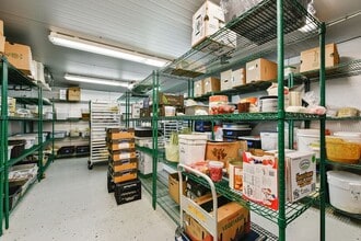 1409 Egbert Ave, San Francisco, CA à louer Photo intérieure– Image 2 sur 9