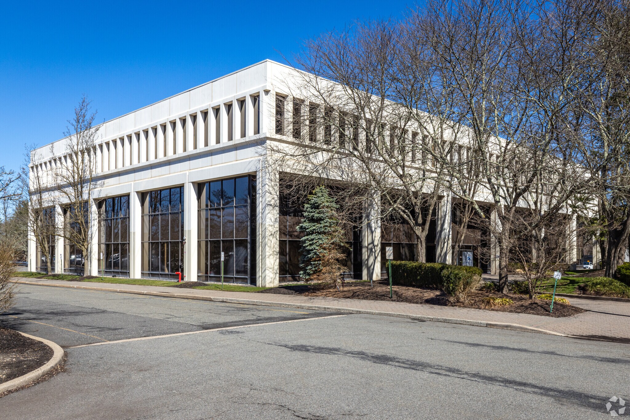 25 Hanover Rd, Florham Park, NJ à louer Photo de l’immeuble– Image 1 sur 8