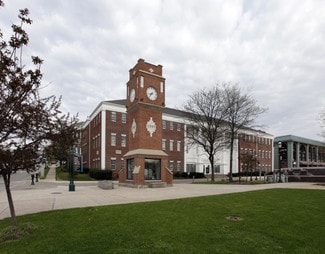 Plus de détails pour 2020 Front St, Cuyahoga Falls, OH - Bureau/Local commercial à louer