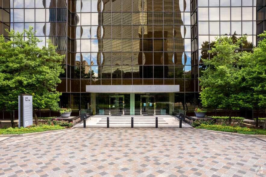 3050 Post Oak Blvd, Houston, TX à louer - Photo de l’immeuble – Image 3 sur 4
