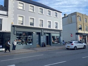 11 East St, Bridport à louer Photo de l’immeuble– Image 2 sur 6