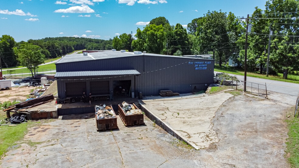 207 N Kenneth St, Walhalla, SC à louer - Photo de l’immeuble – Image 3 sur 4