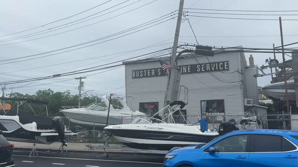 1911 Cross Bay Blvd, Broad Channel, NY à vendre - Vidéo sur l’annonce professionnelle – Image 2 sur 9