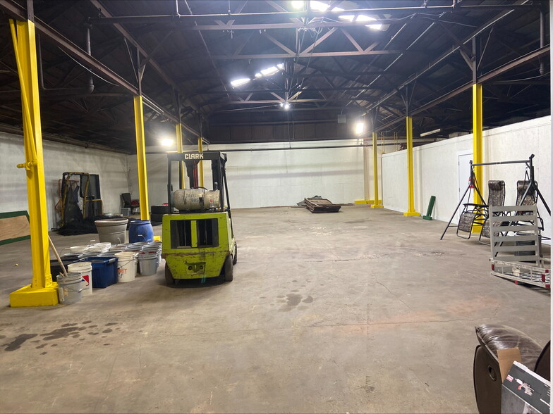 305 Flint St, Gastonia, NC à louer - Photo de l’immeuble – Image 3 sur 17
