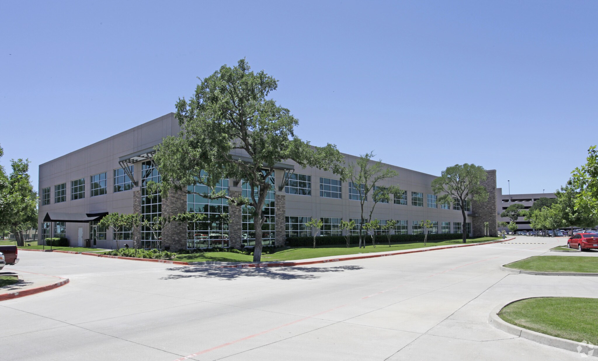 800 State Highway 121 Byp, Lewisville, TX à vendre Photo principale– Image 1 sur 9