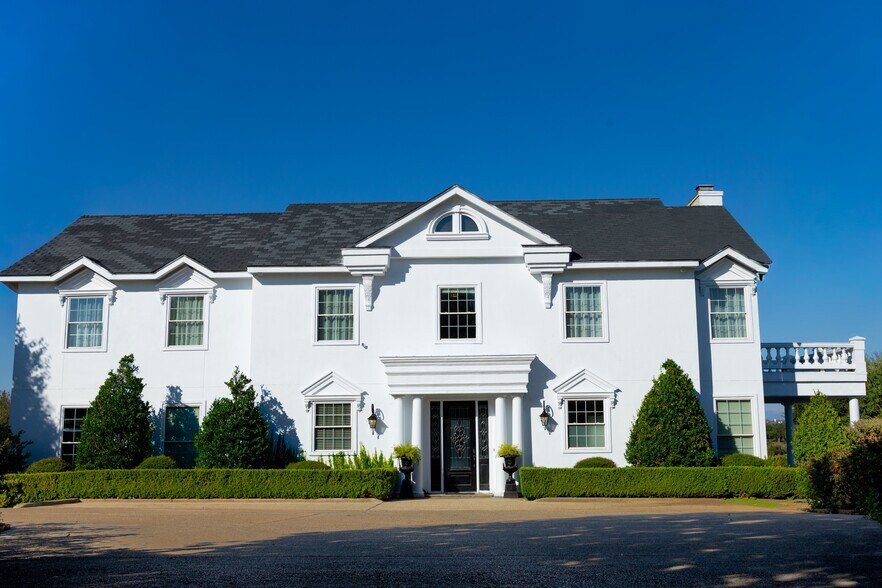 1470 S Cranes Mill Rd, New Braunfels, TX à vendre - Photo de l’immeuble – Image 1 sur 83