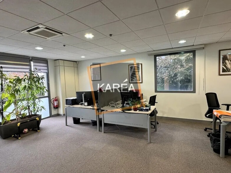 Bureau dans Magny-le-Hongre à vendre - Photo intérieure – Image 1 sur 5