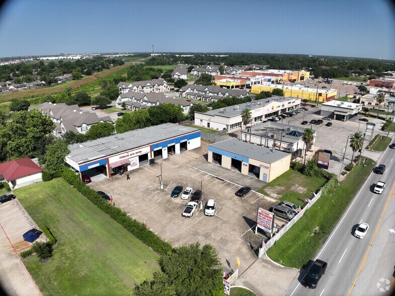 11239 Veterans Memorial Dr, Houston, TX à vendre – Image 2 sur 22