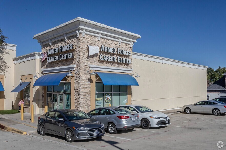 13410 Preston Rd, Dallas, TX à louer - Photo de l’immeuble – Image 1 sur 2