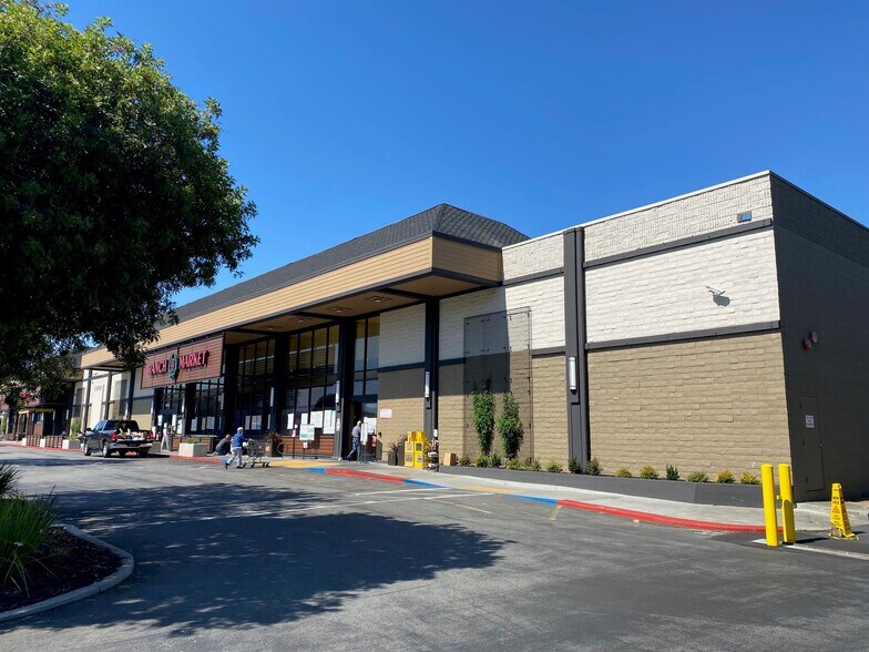 10425 S Deanza Blvd, Cupertino, CA à louer - Photo de l’immeuble – Image 3 sur 3