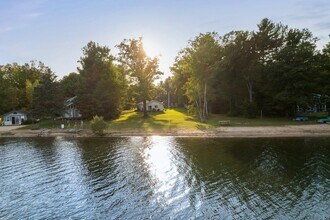 3551 W Otsego Lake Dr, Gaylord, MI - Vue aérienne  vue de carte - Image1