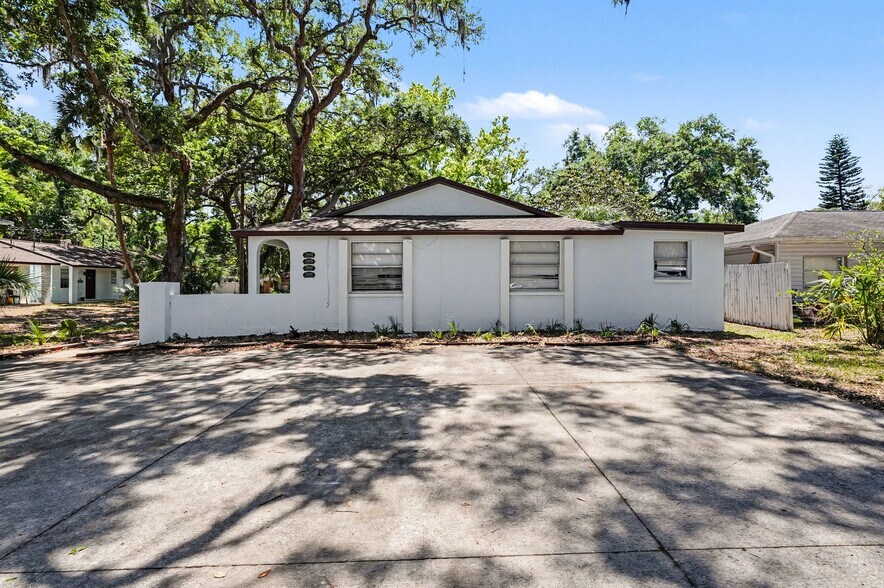 5622 Missouri Ave, New Port Richey, FL à vendre - Photo de l’immeuble – Image 3 sur 27
