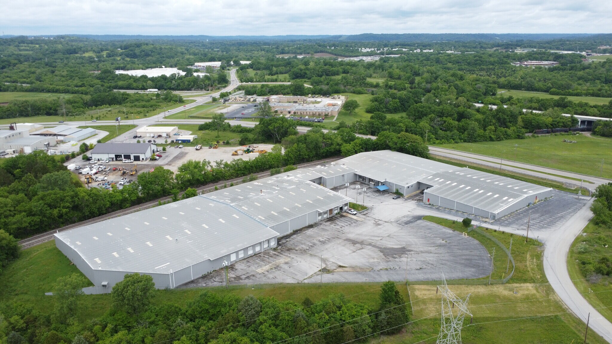 801 N James Campbell Blvd, Columbia, TN à vendre Photo de l’immeuble– Image 1 sur 22