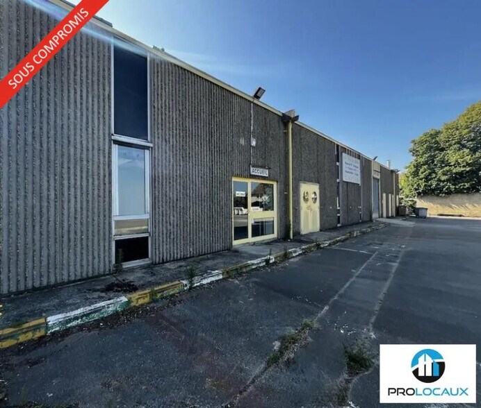 Local d'activités dans Creil à vendre - Photo de l’immeuble – Image 1 sur 7