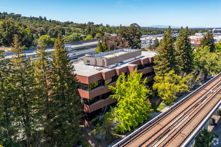 1777 Oakland Blvd, Walnut Creek, CA à louer - Aérien – Image 3 sur 6