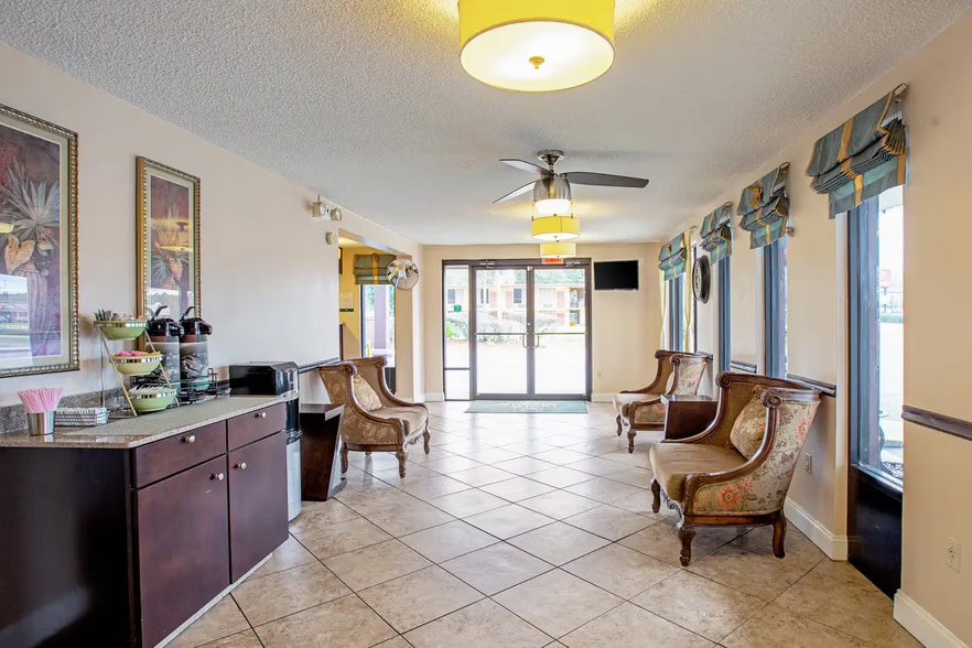 6819 N Us-129, Live Oak, FL à vendre - Photo intérieure – Image 3 sur 18