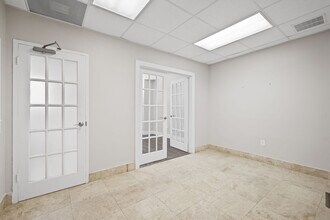 960 W 41st St, Miami Beach, FL à louer Photo intérieure– Image 1 sur 19