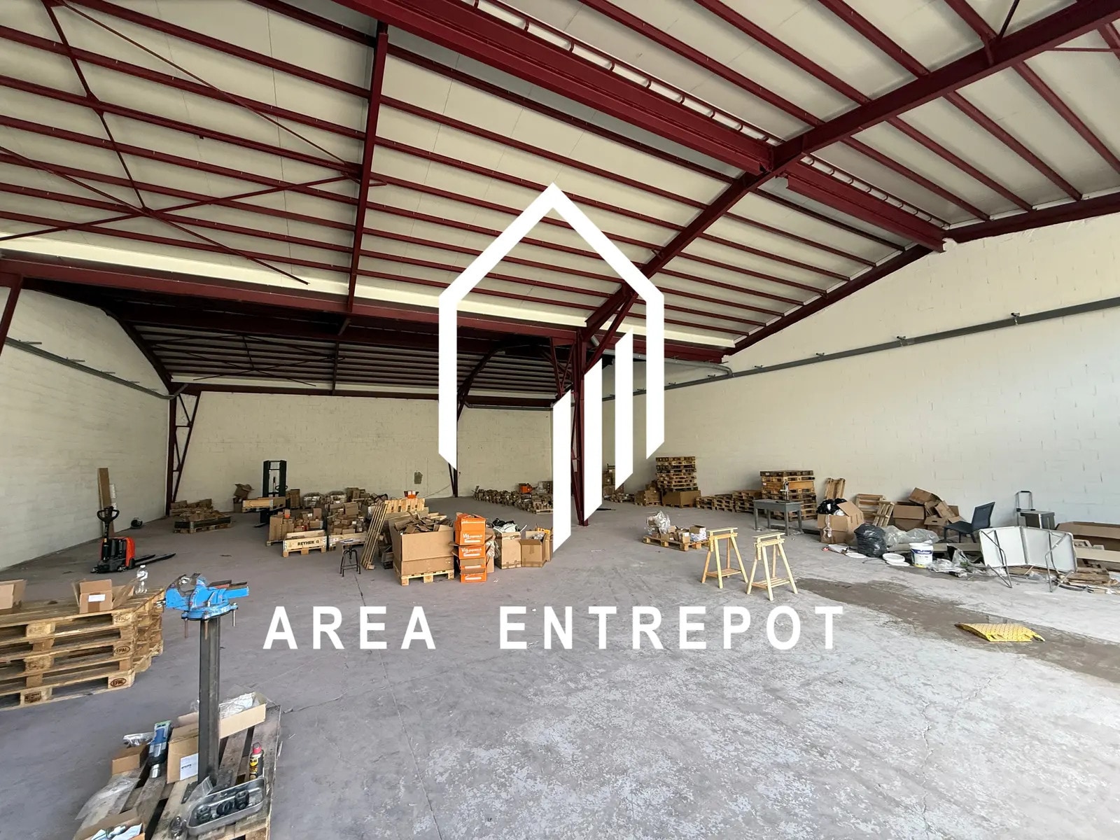 Local d’activités dans Aubagne à louer Photo de l’immeuble– Image 1 sur 7