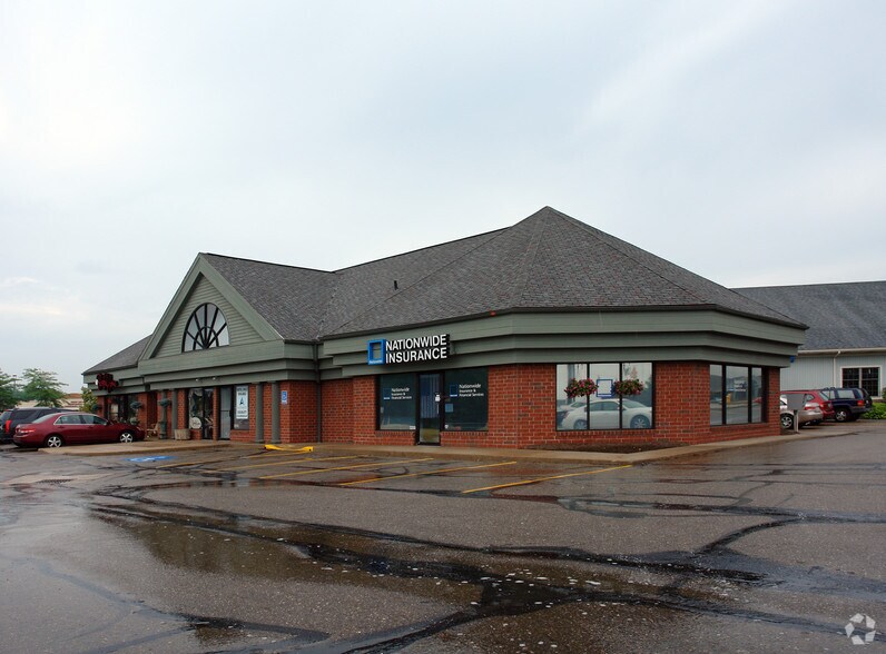 4601-4719 Fulton Dr, Canton, OH à louer - Photo de l’immeuble – Image 3 sur 8