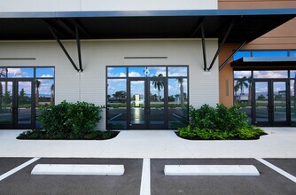8156 Alico Rd, Fort Myers, FL à louer Photo intérieure– Image 1 sur 8