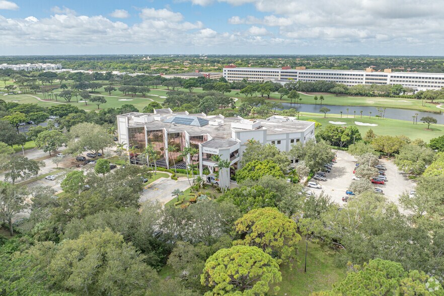 6111 Broken Sound Pky NW, Boca Raton, FL à louer - Aérien – Image 3 sur 17