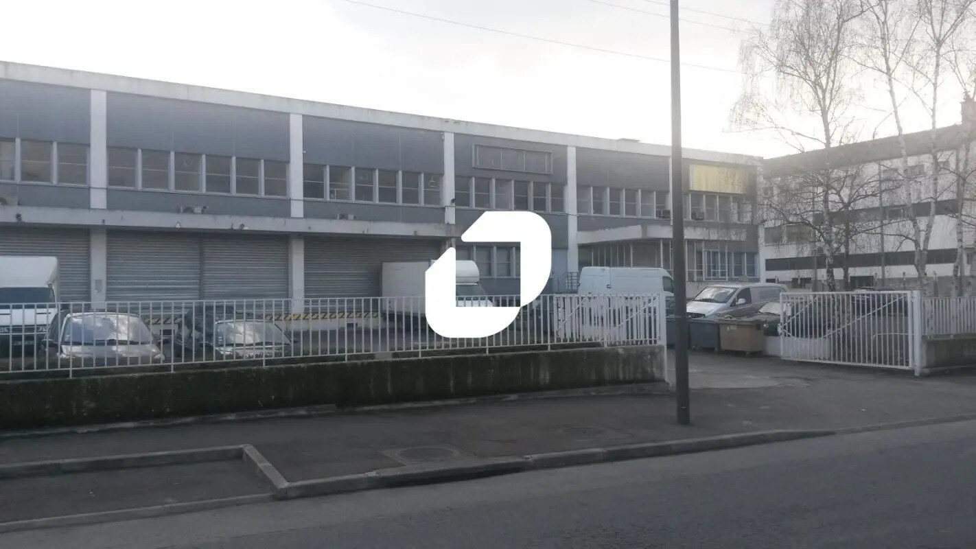 Local d’activités dans Rosny-sous-Bois à louer Photo de l’immeuble– Image 1 sur 2