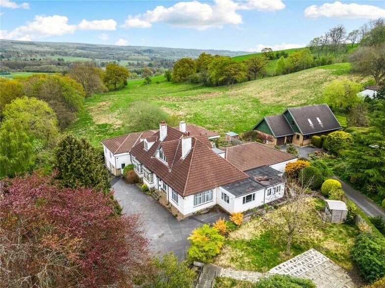 Moorfield Road, Ben Rhydding, Ilkley à vendre - Photo de l’immeuble – Image 3 sur 15