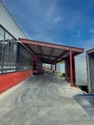 Plus de détails pour 6225 State Rd, Philadelphia, PA - Industriel/Logistique à louer