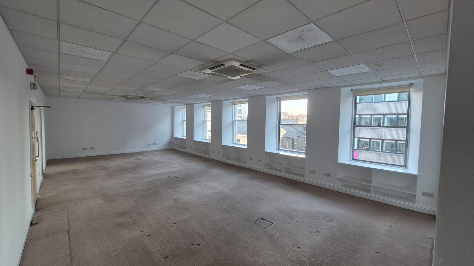 98-106 Bath St, Glasgow, GLG G2 2EN - Lot 2nd Floor - - Photo intérieure - Image 2 of 6