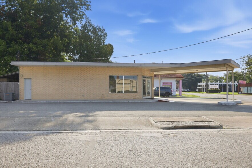 1513 W Vernon Ave, Kinston, NC à louer - Photo de l’immeuble – Image 3 sur 18
