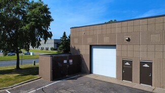 Plus de détails pour 375-397 Bridgepoint Dr, South Saint Paul, MN - Local d’activités à vendre