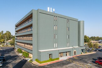 Plus de détails pour 2801 Parklawn Dr, Oklahoma City, OK - Bureau à louer