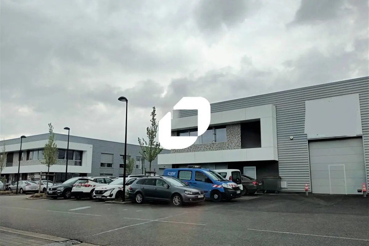 Bureau dans Marcq-en-Baroeul à louer Photo de l’immeuble– Image 1 sur 8