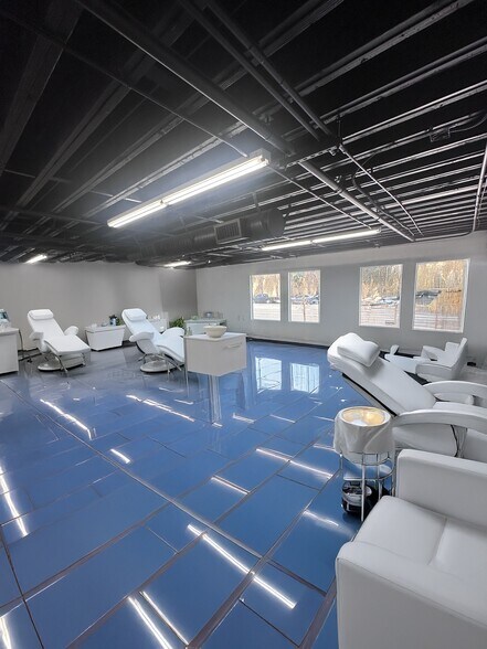 4717 Laurel Canyon Blvd, Studio City, CA à louer - Photo de l’immeuble – Image 3 sur 12